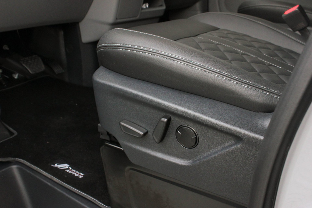 Ford TRANSIT CUSTOM 2.0 TDCI L2H1 170PK Limited DC / DUBBEL CABINE / JB- EDITION / DRIVER ASSISTANCE PACK / 5- ZITS /MY2024/CAMERA 15