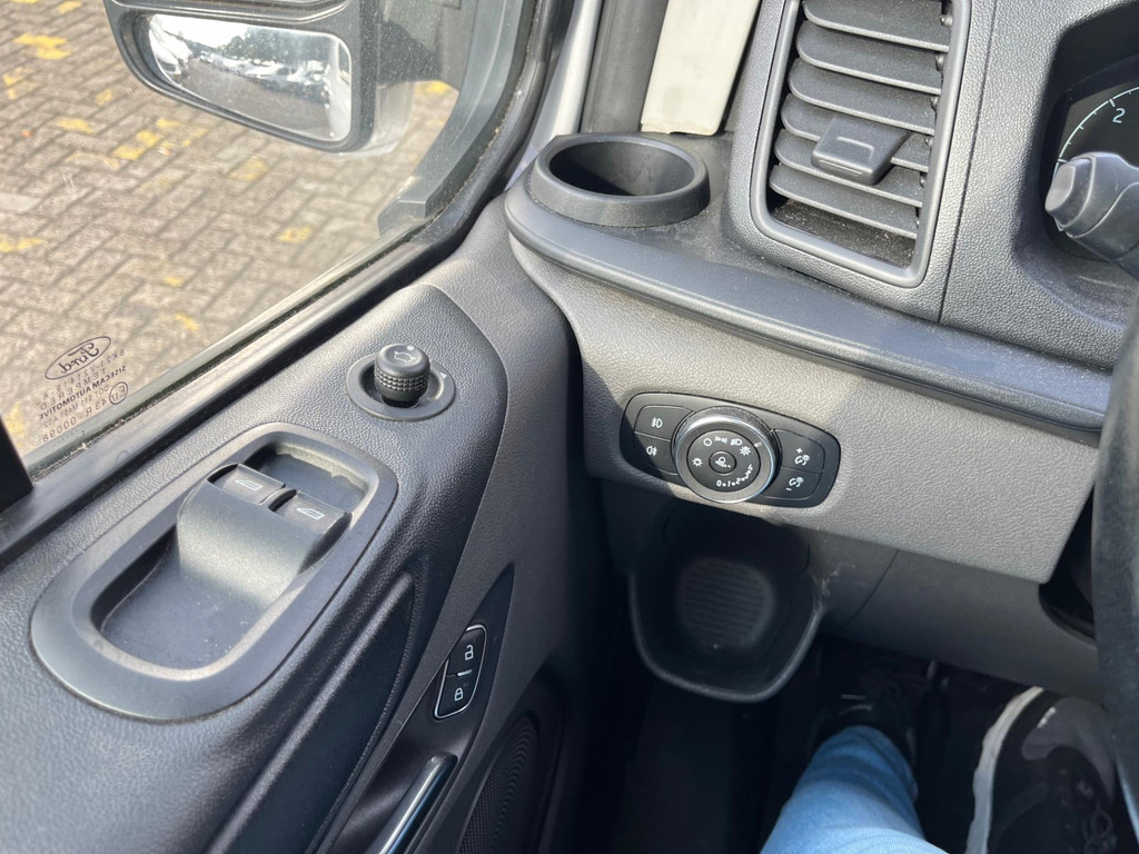 Ford TRANSIT CUSTOM 300 2.0 TDCI L2H1 Trend / Camera / Sync 3 / Dealer onderhouden 14