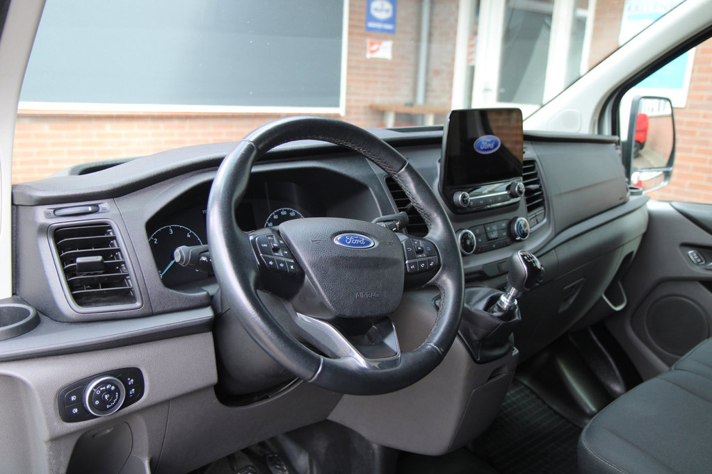 Ford TRANSIT CUSTOM 320 2.0 TDCI L1H1 Limited / Camera / 3 zits / carplay 14