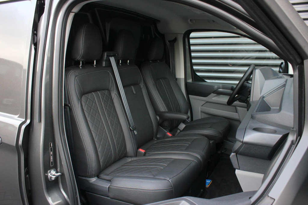 Ford TRANSIT CUSTOM 320 2.0 TDCI L2H1 170PK AWD 4X4 JB-EDITION / 3-ZITS / DRIVERS PACK / NAVIGATIE / FULL BLACK / BPM VRIJ / APPLE 13