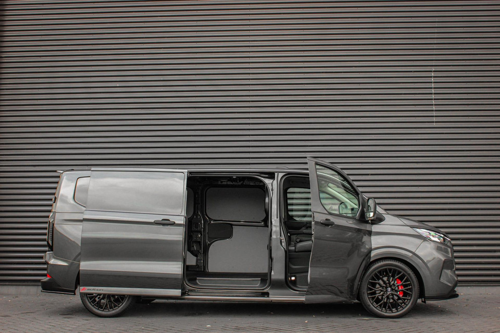Ford TRANSIT CUSTOM 320 2.0 TDCI L2H1 170PK AWD 4X4 JB-EDITION / 3-ZITS / DRIVERS PACK / NAVIGATIE / FULL BLACK / BPM VRIJ / APPLE 8
