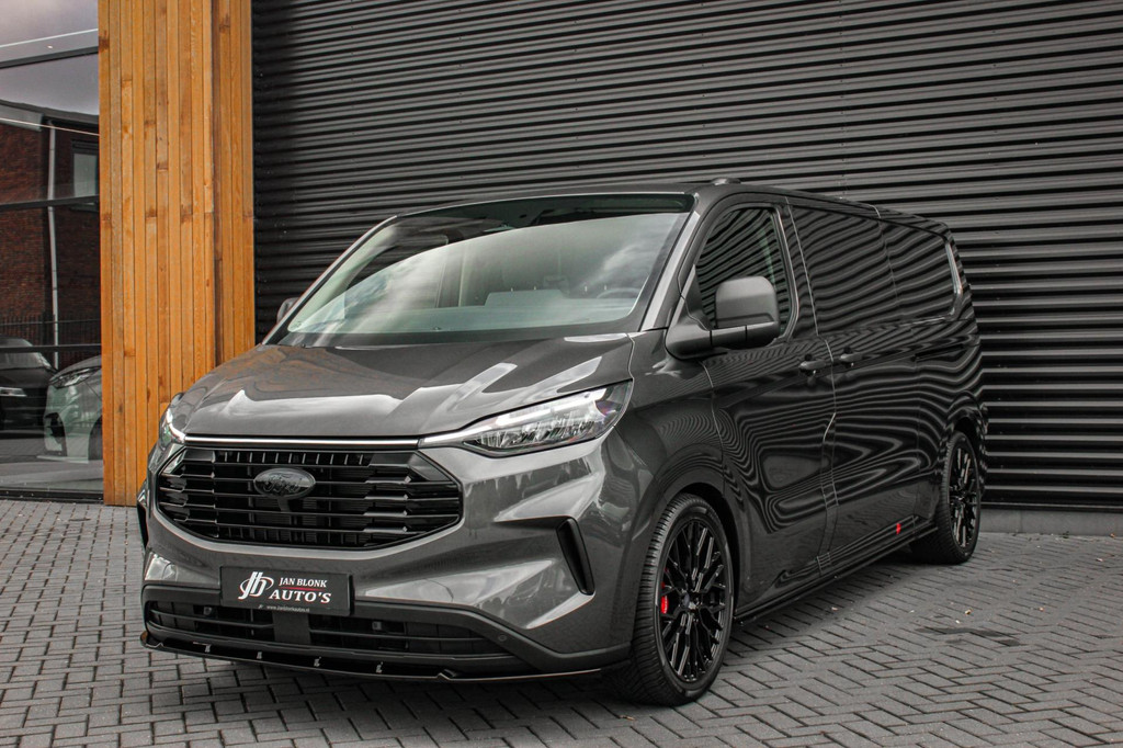 Ford TRANSIT CUSTOM 320 2.0 TDCI L2H1 170PK AWD 4X4 JB-EDITION / 3-ZITS / DRIVERS PACK / NAVIGATIE / FULL BLACK / BPM VRIJ / APPLE 9