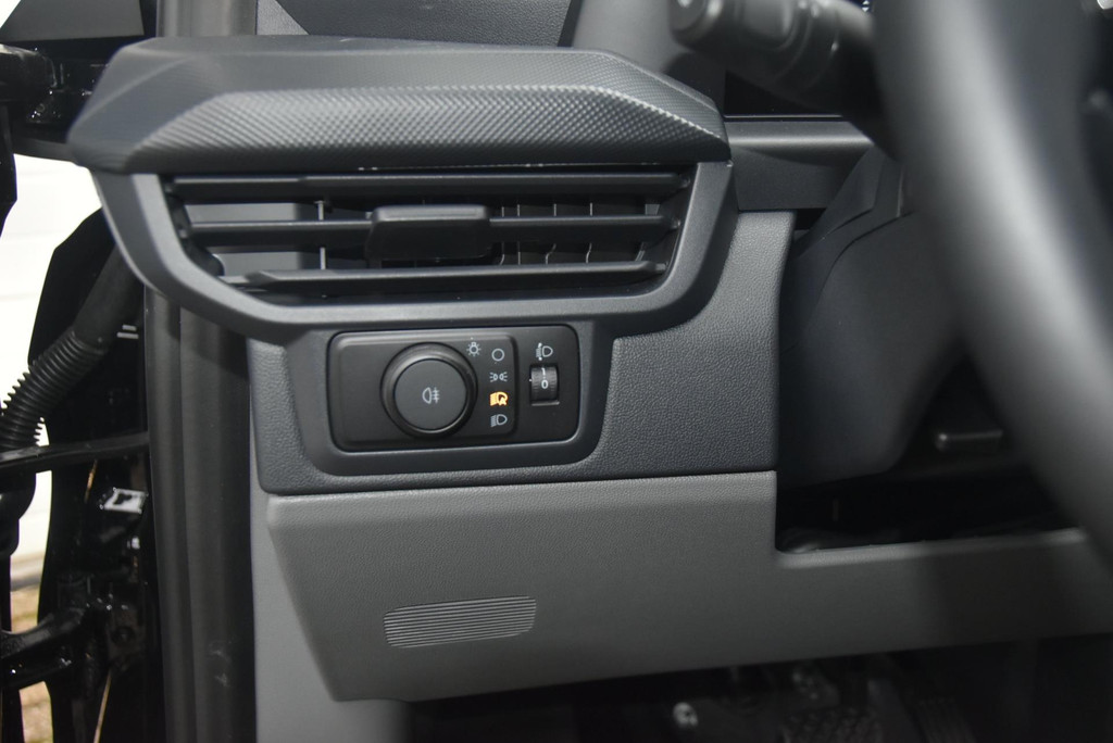 Ford TRANSIT CUSTOM 320 2.0 TDCI L2H1 Limited 170 pk !! Automaat 15