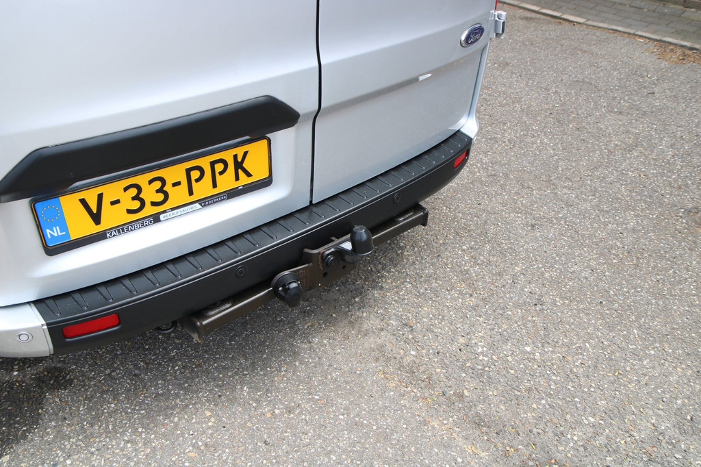 Ford TRANSIT CUSTOM 340 2.0 TDCI L1H1 Trend / Automaat / Laadruimte inrichting / Trekhaak 11