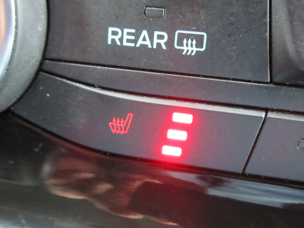 Ford TRANSIT CUSTOM L1H1 130 pk autmaat dc airco navigatie camera 16