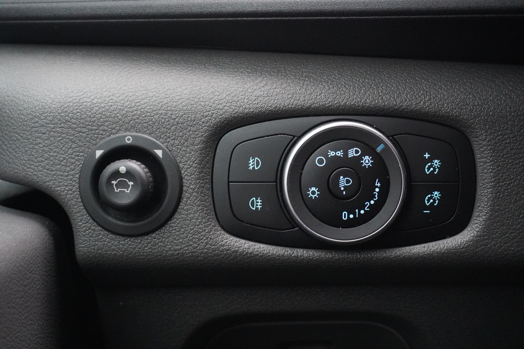 Ford Transit 2.0 TDCI 130PK L2H2 EURO 6 - A/C Climate - Navi - Cruise - â¬19.900,- Excl. 19