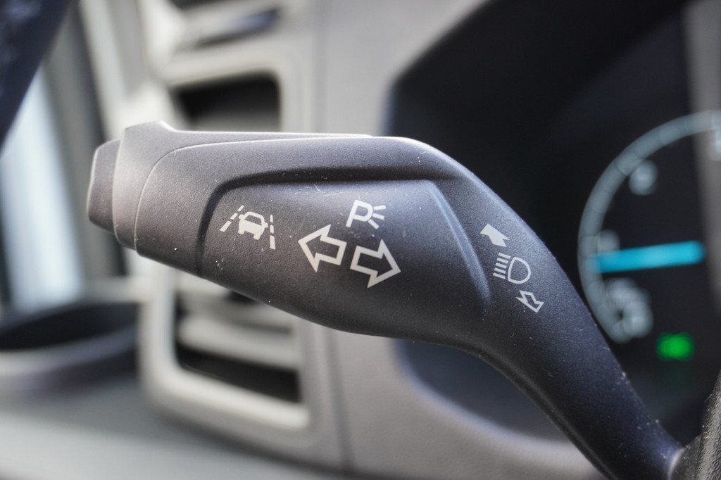 Ford Transit 2.0 TDCI 130PK L2H2 EURO 6 - A/C Climate - Navi - Cruise - PDC - â¬20.900,- Excl. 16