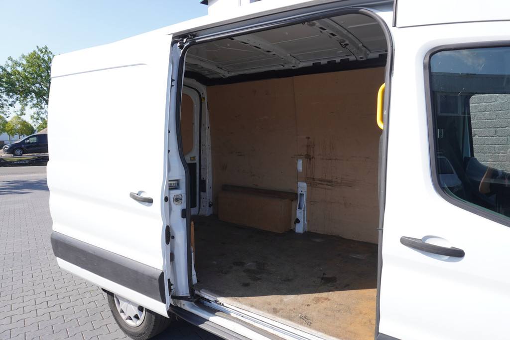 Ford Transit 2.0 TDCI 130PK L2H2 EURO 6 - A/C Climate - Navi - Cruise - PDC - â¬20.900,- Excl. 8