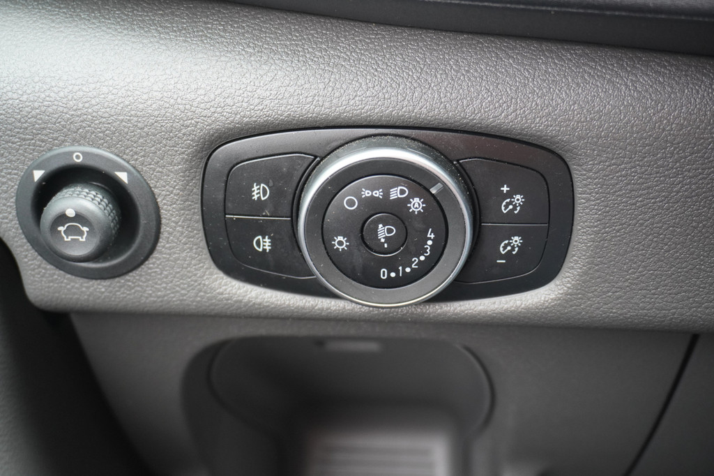 Ford Transit 2.0 TDCI 130PK L2H2 EURO 6 - Airco - Navi - Cruise - â¬20.900,- Excl. 20