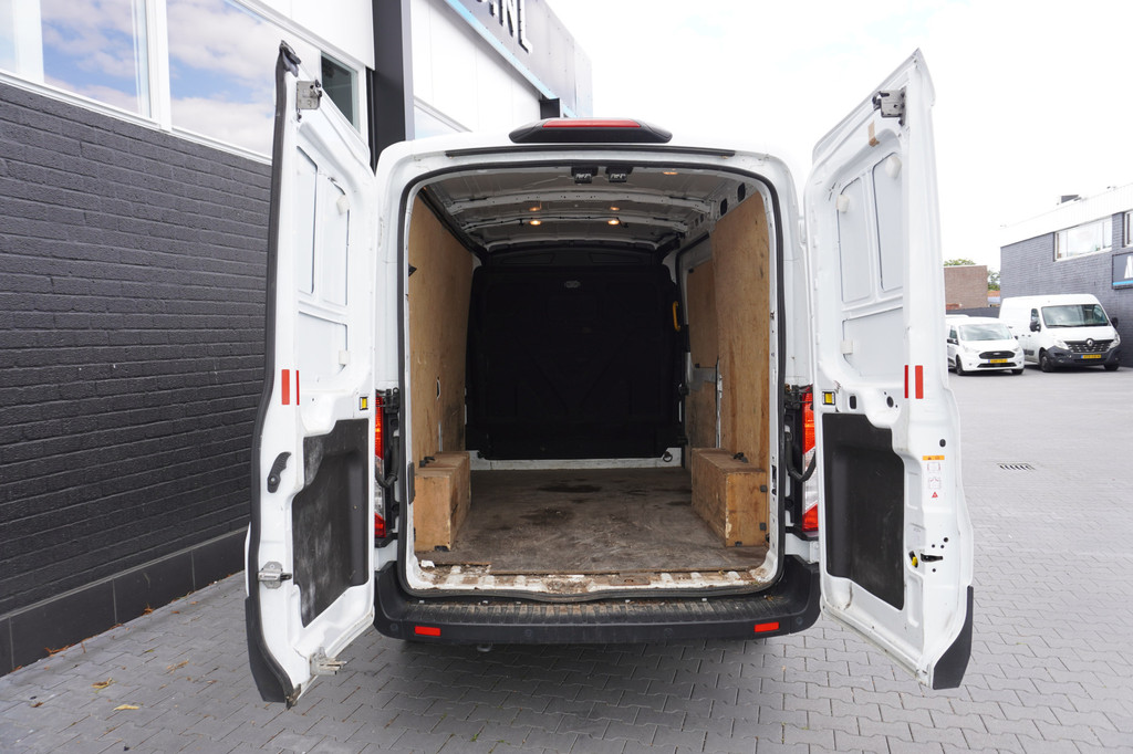Ford Transit 2.0 TDCI 130PK L2H2 EURO 6 - Airco - Navi - Cruise - PDC - â¬16.900,- Excl. 7
