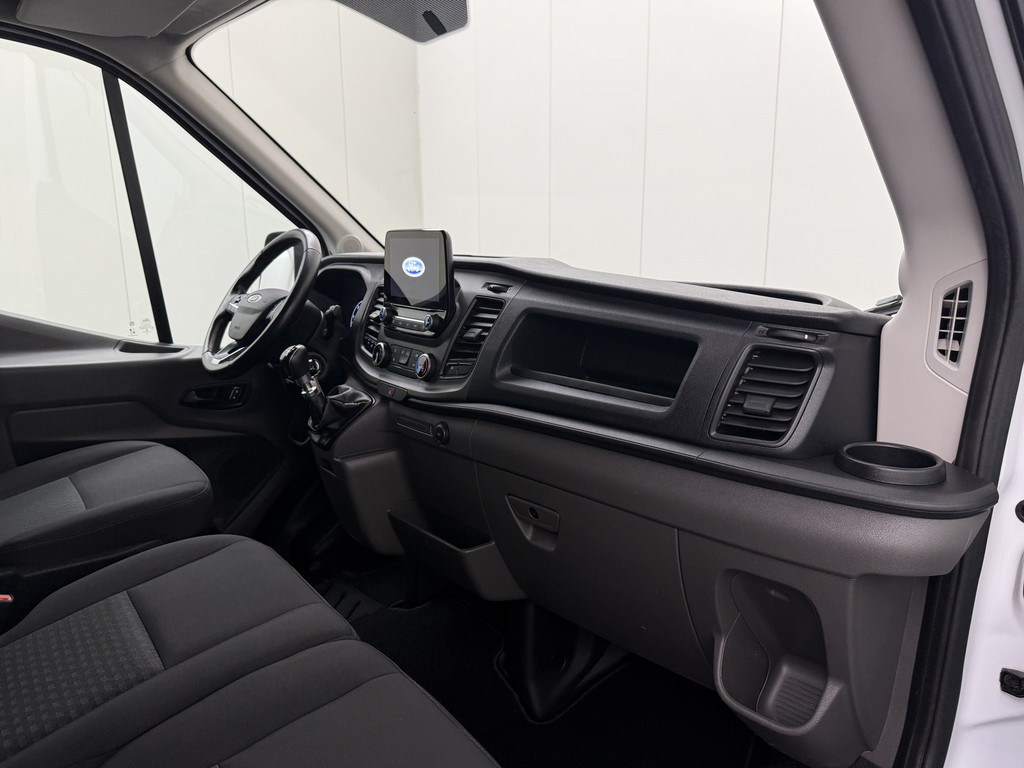 Ford Transit 2.0TDCI 130PK L3H2 Business | 2500Kg Trekhaak | Navigatie | Multimedia | Airco | Cruise | 3-Zits 21