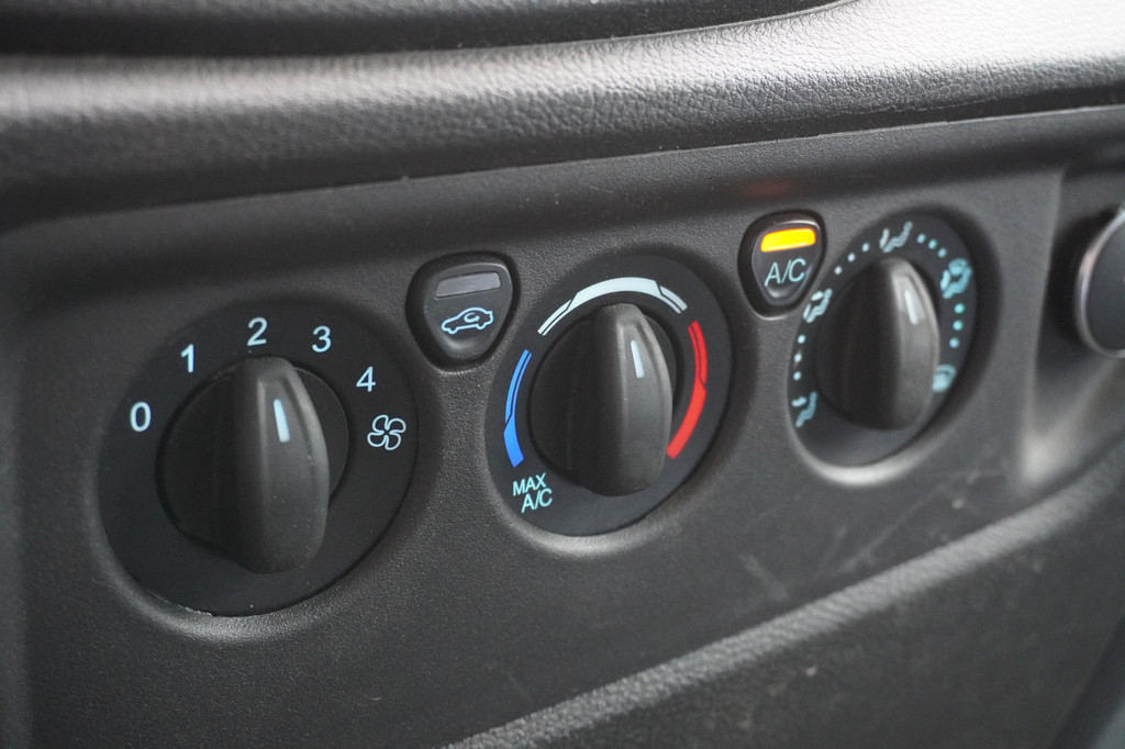 Ford Transit 2.0 TDCI 130PK L3H2 EURO 6 - Airco - Navi - Cruise - Camera - ⬠11.900,- Excl. 8