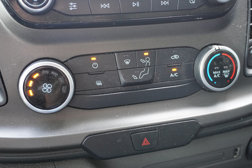 Ford Transit 2.0 TDCI 130PK L3H2 EURO 6 - Airco - Navi - Cruise - Camera - ⬠16.900,- Excl. 15