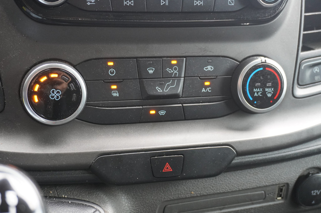 Ford Transit 2.0 TDCI 130PK L3H2 EURO 6 - Airco - Navi - Cruise - Schades - â¬9.950,- Excl. 9