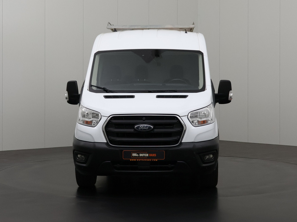 Ford Transit 2.0TDCI 130PK L3H2 Imperiaal | Trekhaak | Gate Locks | Betimmering | 3-Persoons | Airco | Cruise 10