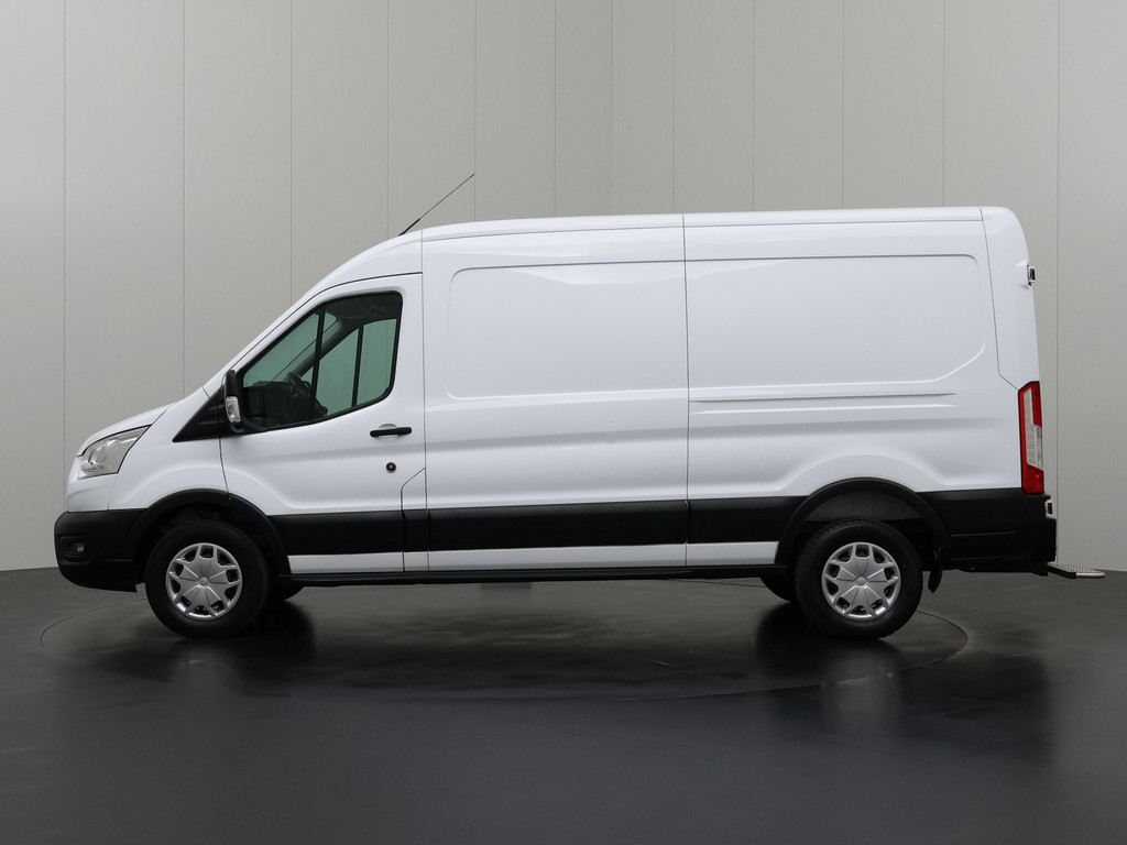 Ford Transit 2.0TDCI 130PK L3H2 RWD | Navigatie | Airco | Cruise | Trekhaak | Betimmering | 3-Persoons 12