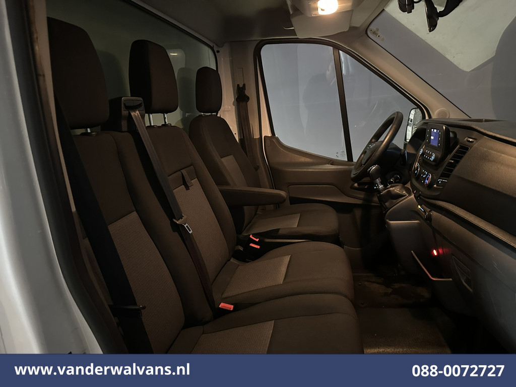 Ford Transit 2.0 TDCI 130pk Bakwagen 221cm hoog Laadklep Euro6 Airco | 3-Zits | Camera Verwarmde voorruit, Bijrijdersbank, 2750kg Trekvermogen 7