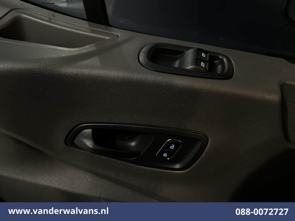 Ford Transit 2.0 TDCI 130pk Bakwagen Laadklep Euro6 Airco | Cruisecontrol | Verwarmde voorruit Bijrijdersbank 19