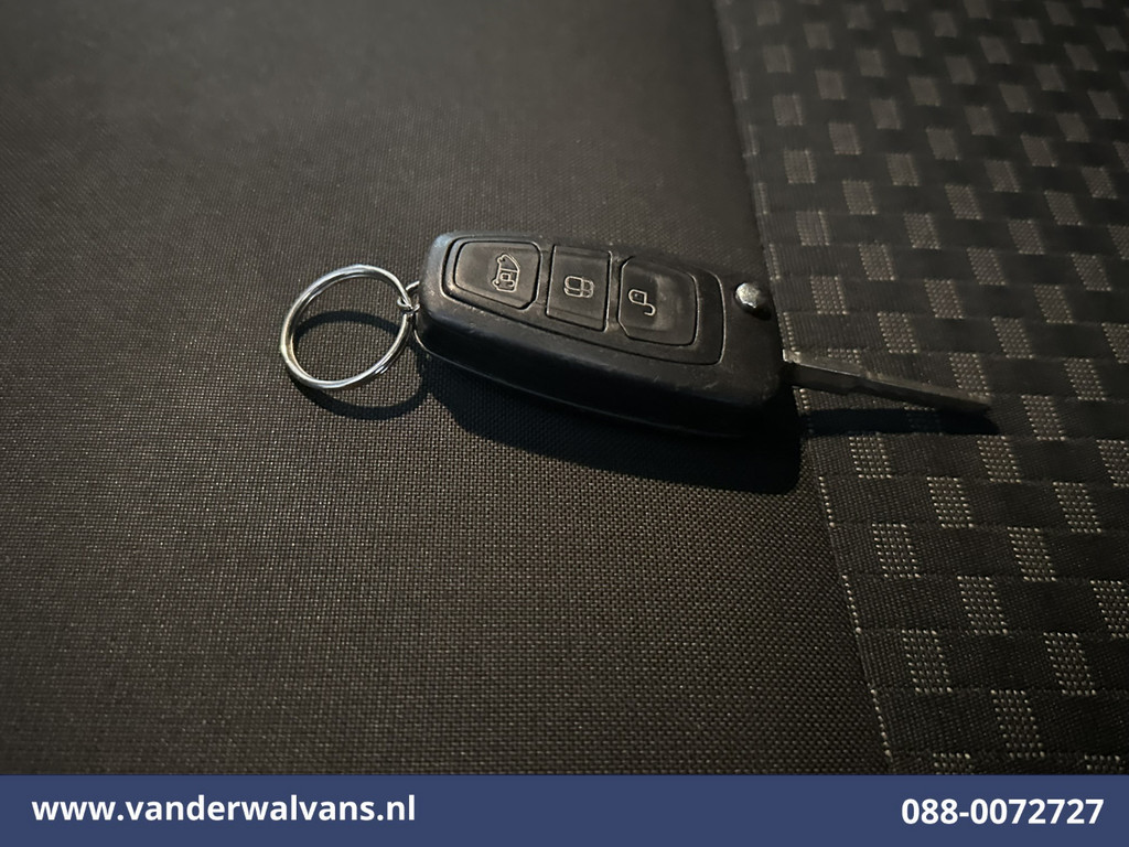 Ford Transit 2.0 TDCI 130pk Bakwagen Laadklep Euro6 Airco | Cruisecontrol | Verwarmde voorruit Bijrijdersbank 19