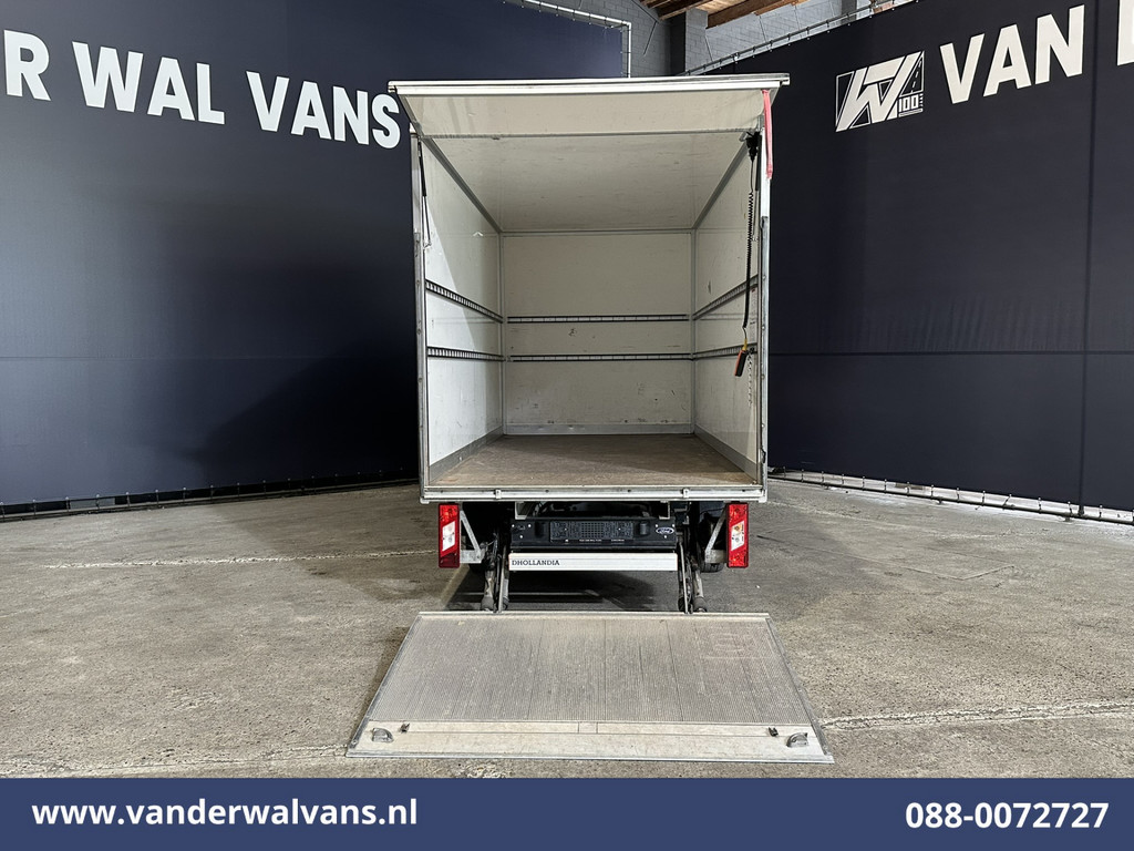 Ford Transit 2.0 TDCI 130pk Bakwagen Laadklep Euro6 Airco | Cruisecontrol | Verwarmde voorruit Bijrijdersbank 2