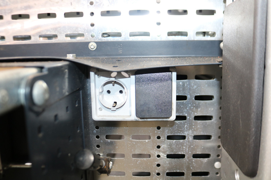 Ford Transit 2.0 TDCI 130pk L2 H2 Automaat Inrichting 17