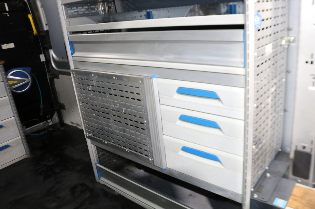 Ford Transit 2.0 TDCI 130pk L2 H2 Automaat Inrichting 19