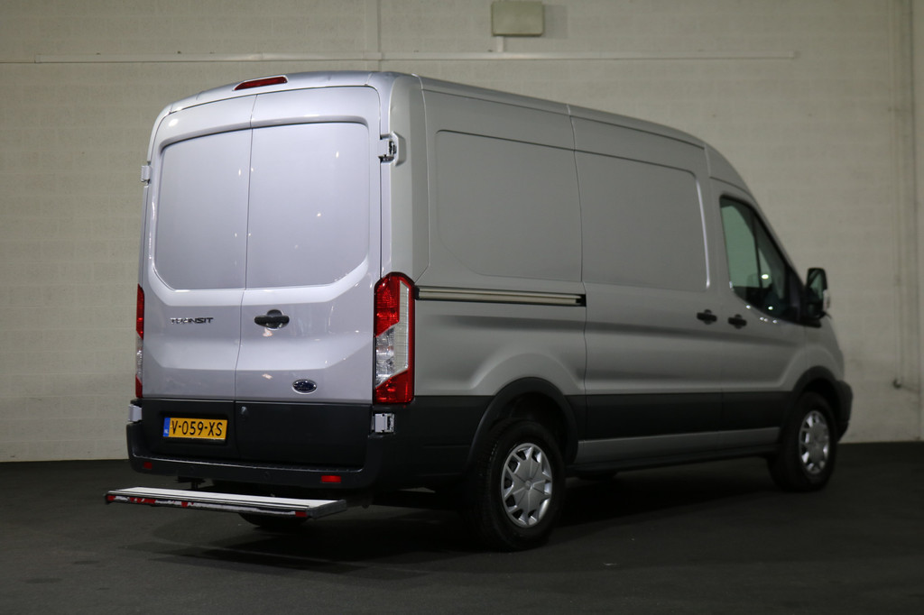 Ford Transit 2.0 TDCI 130pk L2 H2 Automaat Inrichting 9