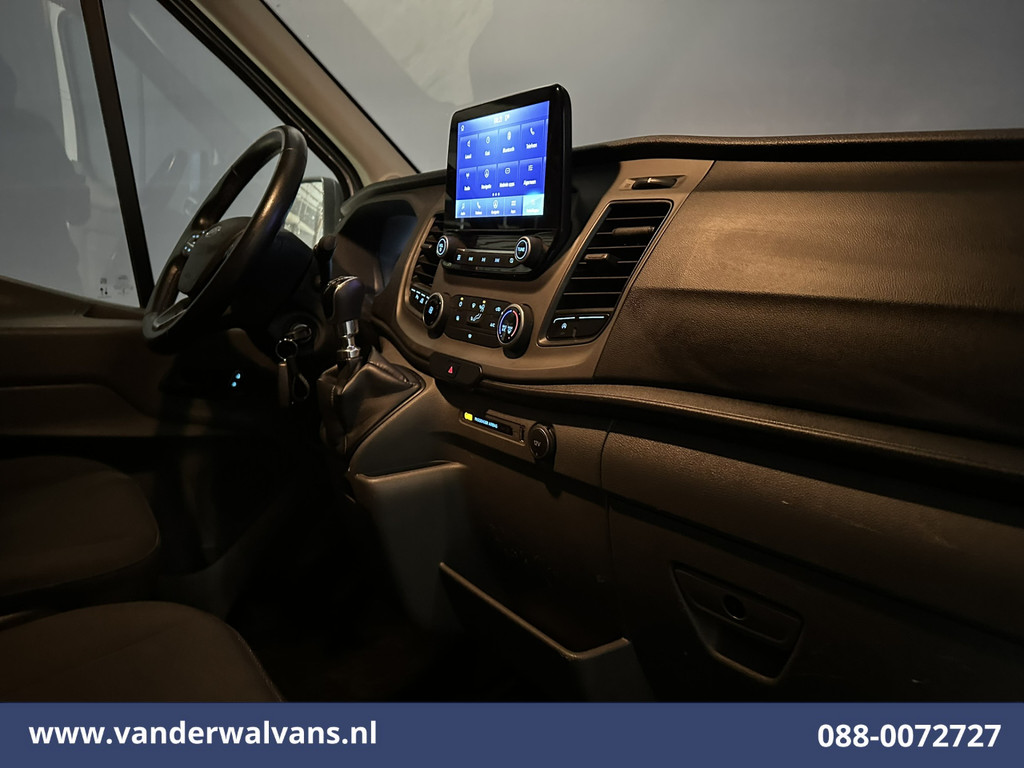 Ford Transit 2.0 TDCI 130pk L2H2 Euro6 Airco | Camera | Navigatie | Apple Carplay | Android Auto LED, Cruiscontrol, Verwamde voorruit, Bijrijdersbank, Parkeersensoren 16