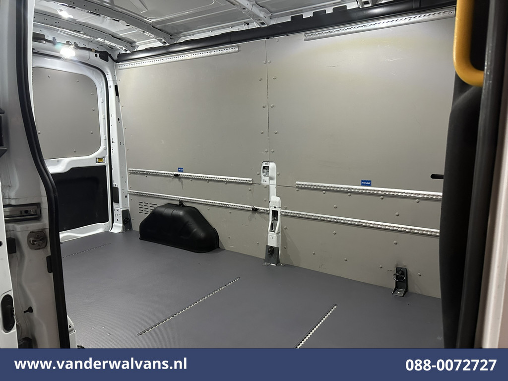 Ford Transit 2.0 TDCI 130pk L3H2 Euro6 Airco | Camera | Navigatie | Android Auto | Cruisecontrol | Parkeersensoren Stoelverwarming, Verwarmde voorruit, 2500kg trekvermogen, Bijrijdersbank 15