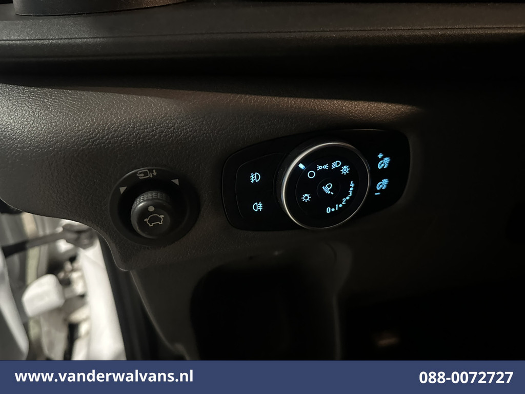 Ford Transit 2.0 TDCI 130pk L3H2 Euro6 Airco | Camera | Navigatie | Android Auto | Cruisecontrol | Parkeersensoren Stoelverwarming, Verwarmde voorruit, 2500kg trekvermogen, Bijrijdersbank 19