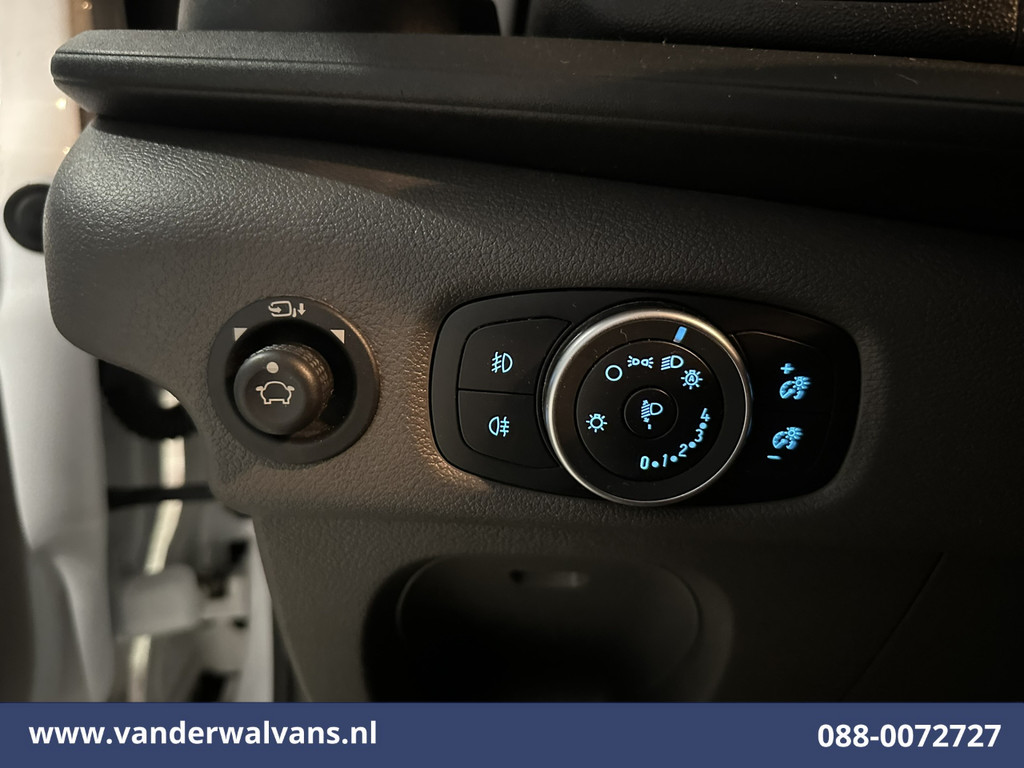 Ford Transit 2.0 TDCI 130pk L3H2 Euro6 Airco | Camera | Navigatie | Apple Carplay | Cruisecontrol | Stoelverwarming Android Auto, Verwarmde voorruit, Parkeersensoren, Bijrijdersbank 17