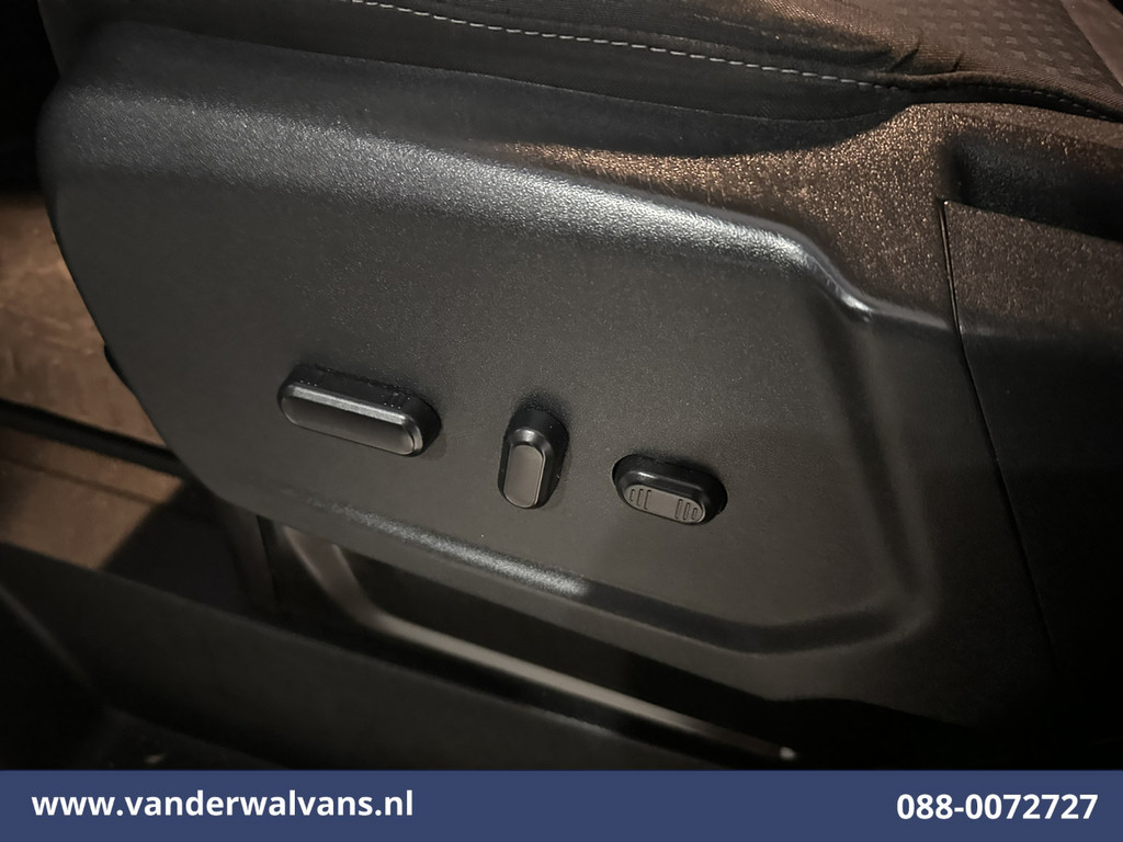 Ford Transit 2.0 TDCI 130pk L3H2 Euro6 Airco | Camera | Navigatie | Apple Carplay | Cruisecontrol | Stoelverwarming Android Auto, Verwarmde voorruit, Parkeersensoren, Bijrijdersbank 8