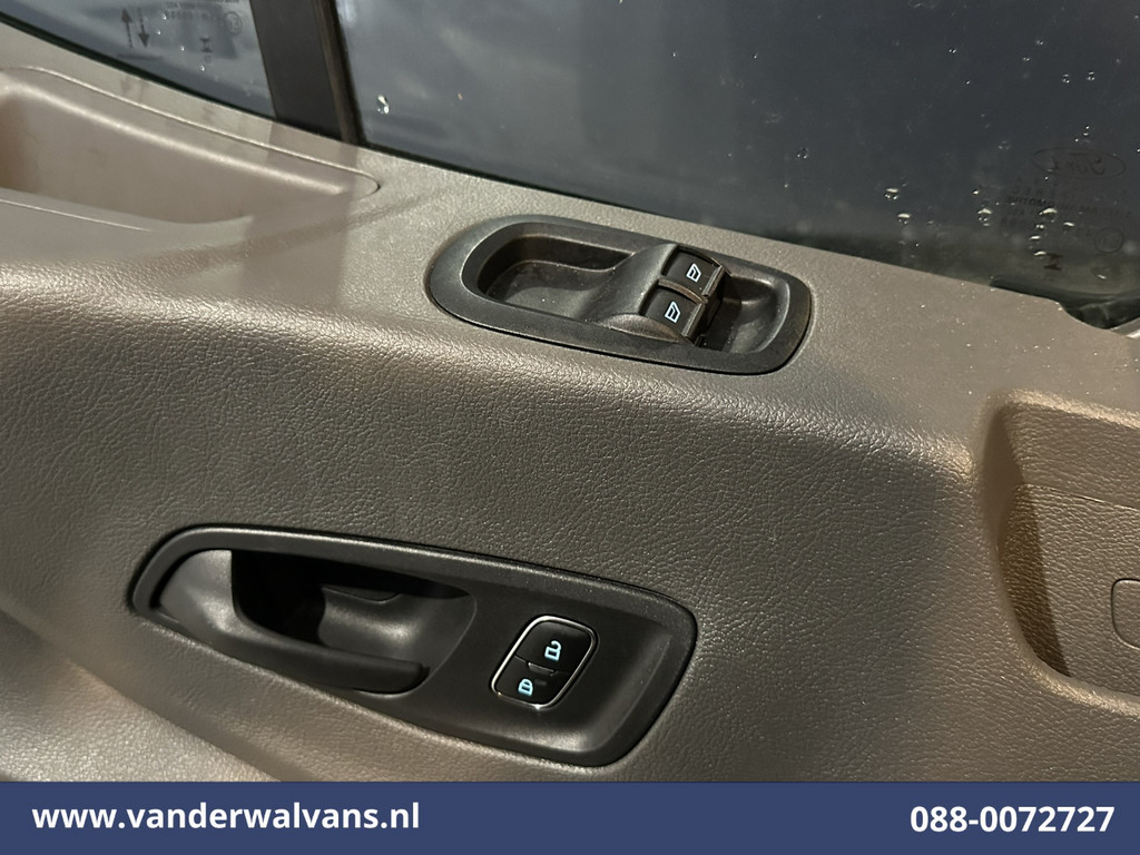 Ford Transit 2.0 TDCI 130pk L3H3 Euro6 Airco | Camera | Apple Carplay | Cruisecontrol Android Auto, Verwarmde Voorruit, Parkeersensoren, Bijrijdersbank 18