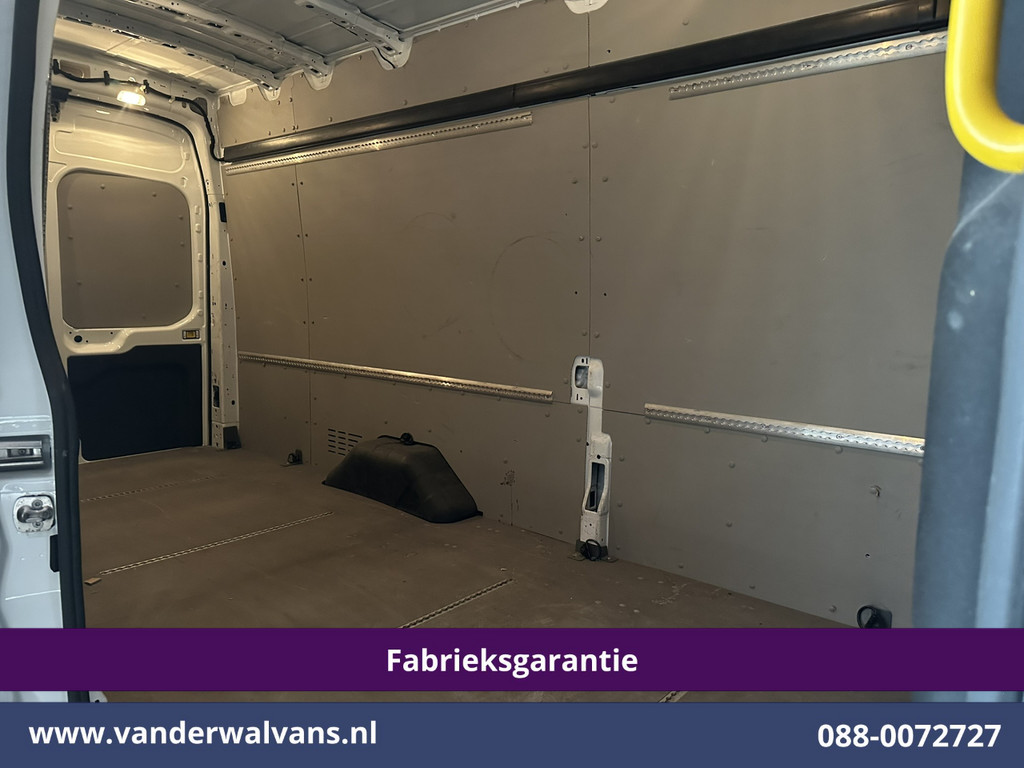 Ford Transit 2.0 TDCI 130pk L4H3 Fabrieksgarantie Jumbo Euro6 Airco | Camera | Apple Carplay | Cruisecontrol | Verwarmde voorruit Android Auto, Parkeersensoren, Bijrijdersbank 12