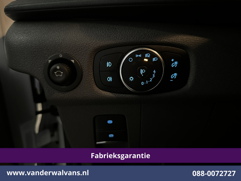 Ford Transit 2.0 TDCI 130pk L4H3 Fabrieksgarantie Jumbo Euro6 Airco | Camera | Apple Carplay | Cruisecontrol | Verwarmde voorruit Android Auto, Parkeersensoren, Bijrijdersbank 17