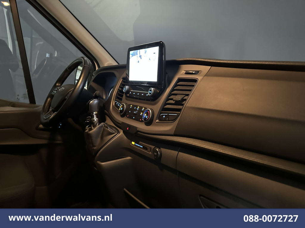 Ford Transit 2.0 TDCI 131pk L3H2 Euro6 Airco | Apple Carplay | Camera | Navigatie | Stoelverwarming | Cruisecontrol Parkeersensoren, Android Auto, Verwarmde voorruit, Bijrijdersbank 18