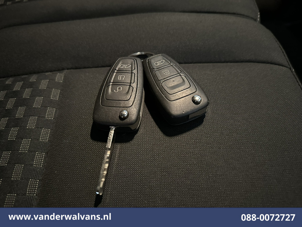 Ford Transit 2.0 TDCI 131pk L3H2 Euro6 Airco | Apple Carplay | Camera | Navigatie | Stoelverwarming | Cruisecontrol Parkeersensoren, Android Auto, Verwarmde voorruit, Bijrijdersbank 19
