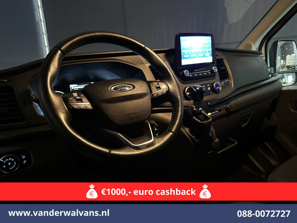 Ford Transit 2.0 TDCI 131pk L3H2 Euro6 Airco | Camera | Navigatie | Apple Carplay | Cruisecontrol Stoelverwarming, Verwarmde voorruit, Parkeersensoren, Bijrijdersbank, 2500kg trekvermogen 17