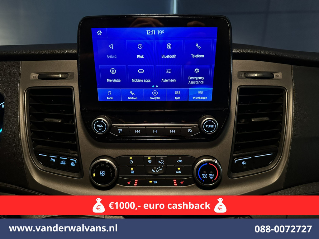 Ford Transit 2.0 TDCI 131pk L3H2 Euro6 Airco | Camera | Navigatie | Apple Carplay | Cruisecontrol Stoelverwarming, Verwarmde voorruit, Parkeersensoren, Bijrijdersbank, 2500kg trekvermogen 18