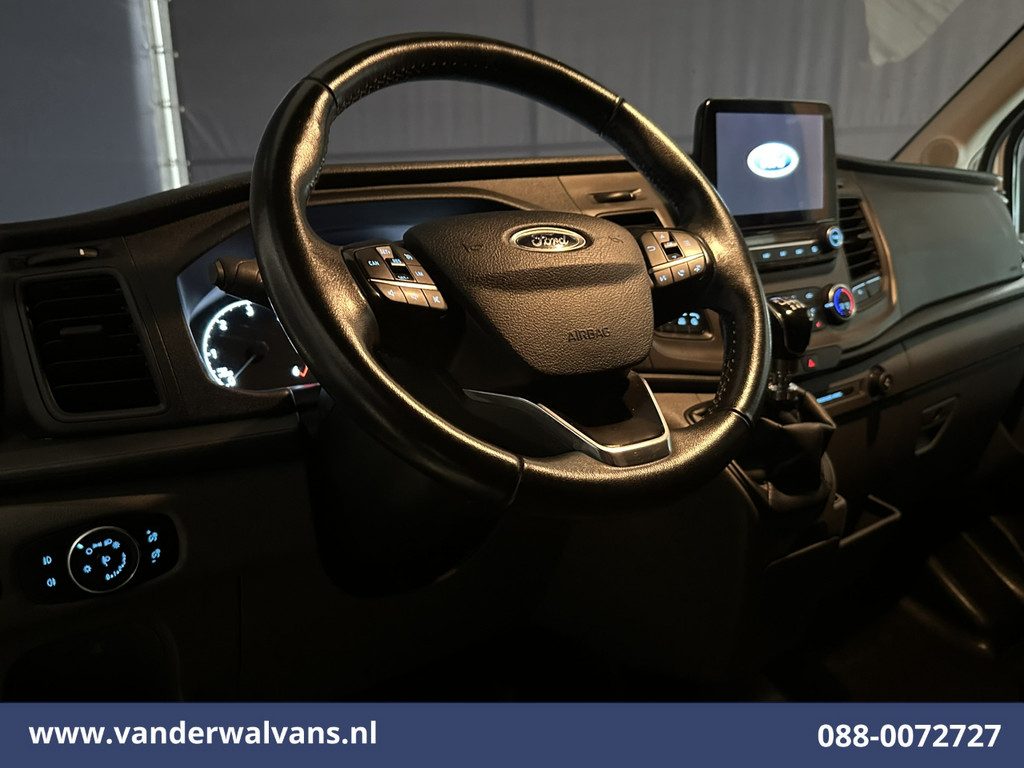 Ford Transit 2.0 TDCI 131pk L3H2 Euro6 Airco | Camera | Navigatie | Apple Carplay | LED | Cruisecontrol Parkeersensoren, Stoelverwarming, Verwarmde voorruit, Bijrijdersbank, 2500kg trekvermogen 17