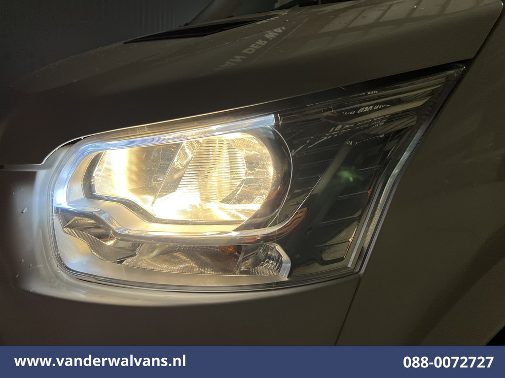 Ford Transit 2.0 TDCI 131pk L3H2 Euro6 Airco | Camera | Navigatie | Apple Carplay | LED | Cruisecontrol Parkeersensoren, Stoelverwarming, Verwarmde voorruit, Bijrijdersbank, 2500kg trekvermogen 4