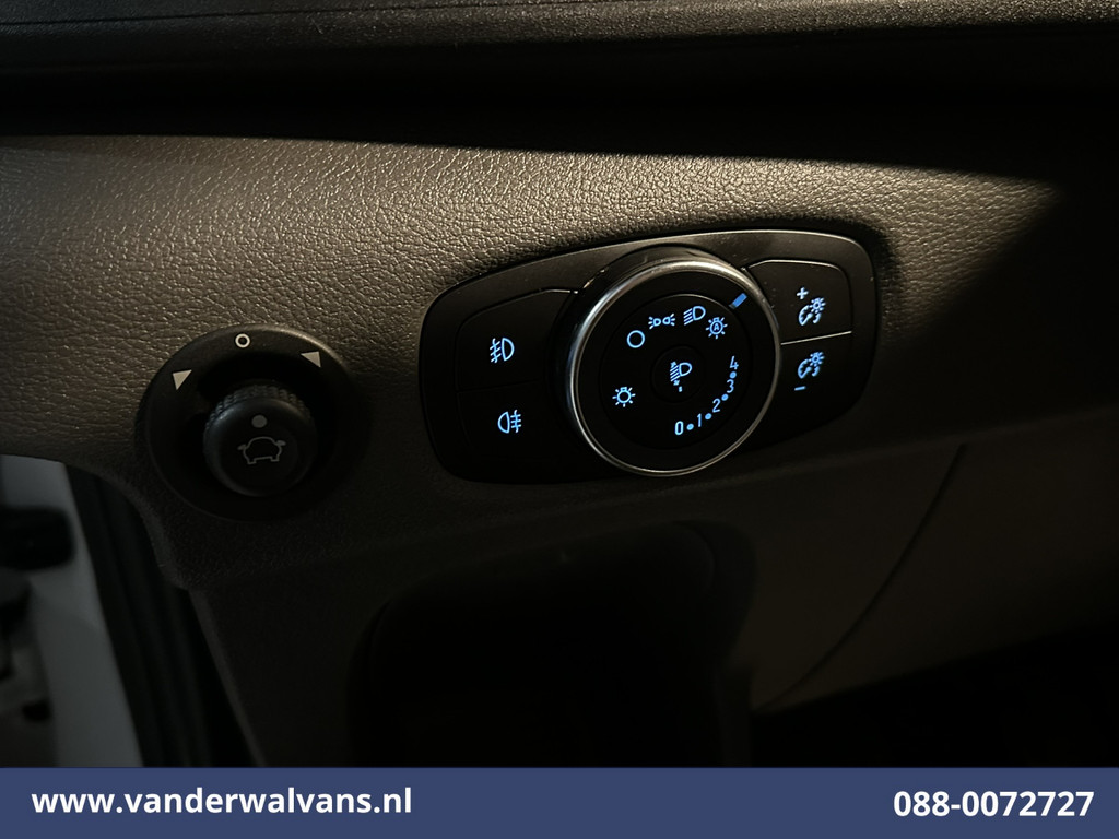 Ford Transit 2.0 TDCI 131pk L4H3 Euro6 Airco | Camera | Cruisecontrol | Verwarmde voorruit Parkeersensoren, Bijrijdersbank 17