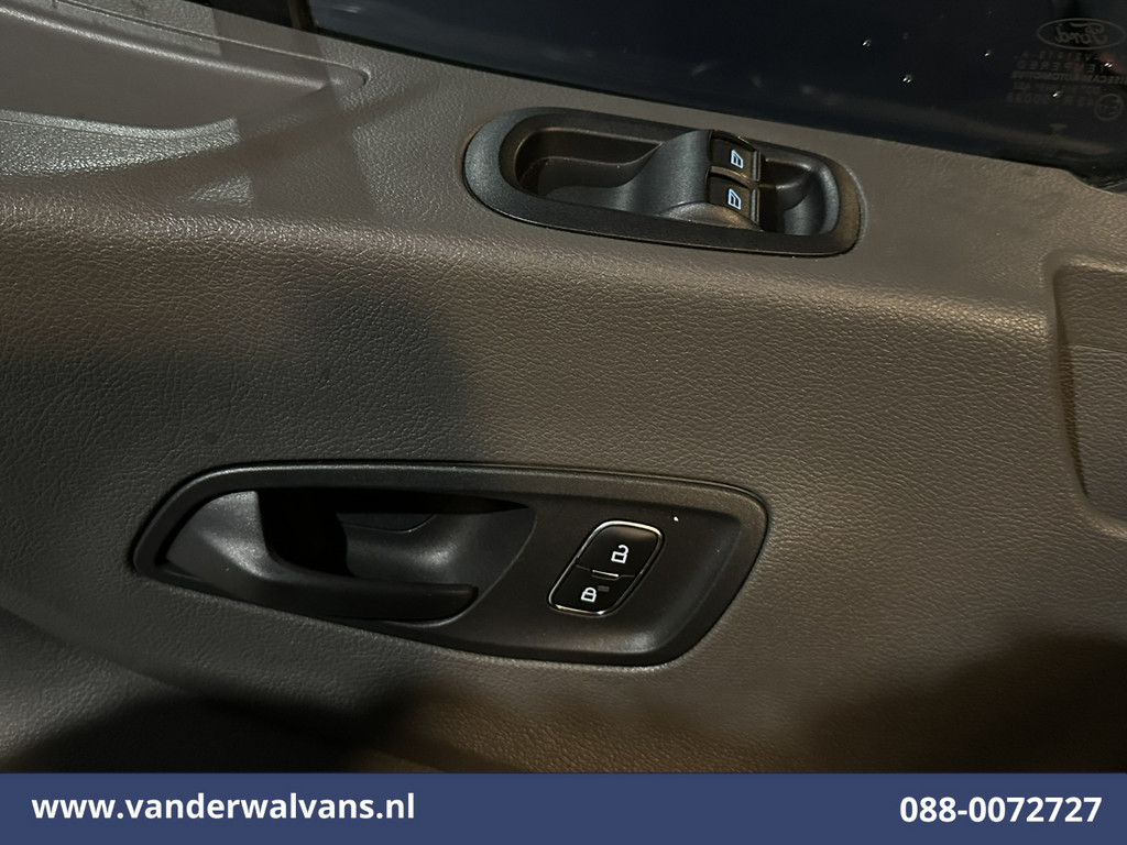 Ford Transit 2.0 TDCI 131pk L4H3 Euro6 Airco | Camera | Cruisecontrol | Verwarmde voorruit Parkeersensoren, Bijrijdersbank 18
