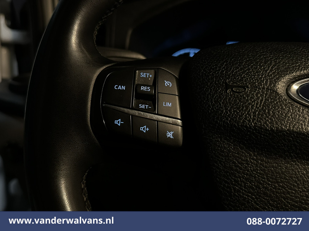 Ford Transit 2.0 TDCI 131pk L4H3 Euro6 Airco | Camera | Cruisecontrol | Verwarmde voorruit Parkeersensoren, Bijrijdersbank 4