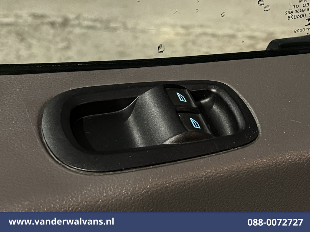 Ford Transit 2.0TDCI 131pk L4H3 Euro6 Airco | Camera | Navigatie | Apple Carplay | Android Auto | Cruisecontrol LED, Verwarmde voorruit, Stoelverwarming, Parkeersensoren, Bijrijdersbank 21