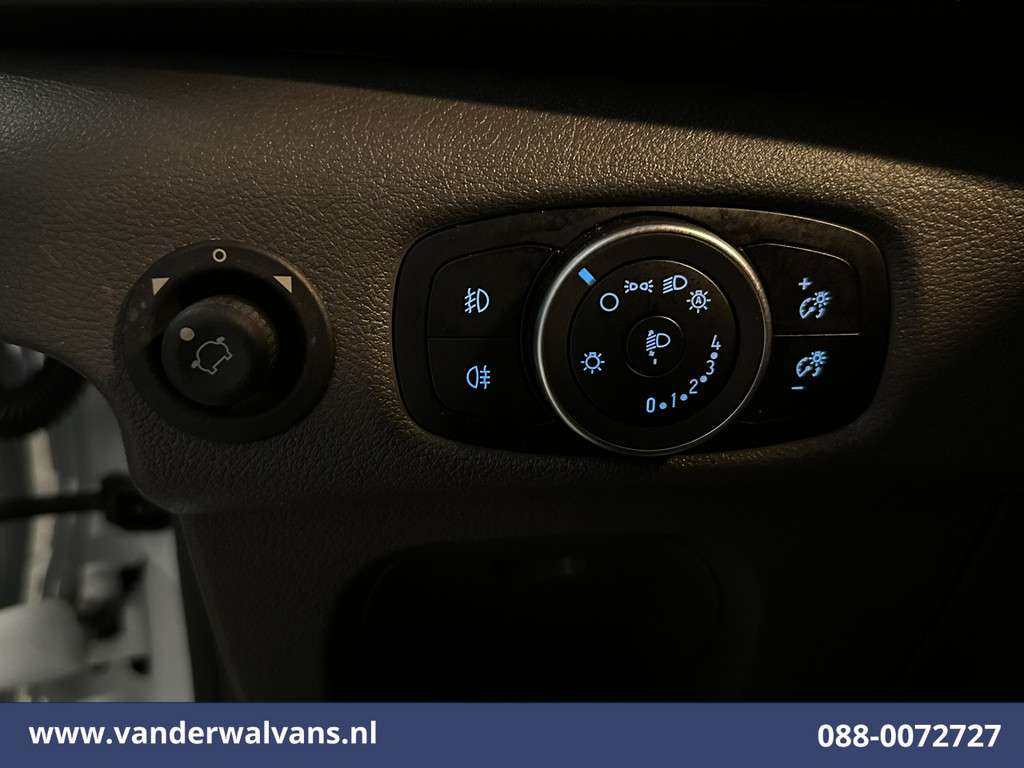 Ford Transit 2.0 TDCI 131pk L4H3 Jumbo Euro6 Airco | Camera | Cruisecontrol | Verwarmde voorruit Parkeersensoren, Bijrijdersbank 14