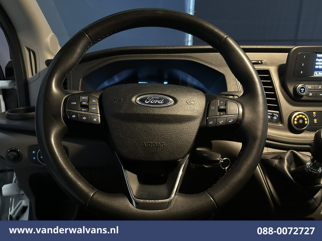 Ford Transit 2.0 TDCI 131pk L4H3 Jumbo Euro6 Airco | Camera | Cruisecontrol | Verwarmde voorruit Parkeersensoren, Bijrijdersbank 3