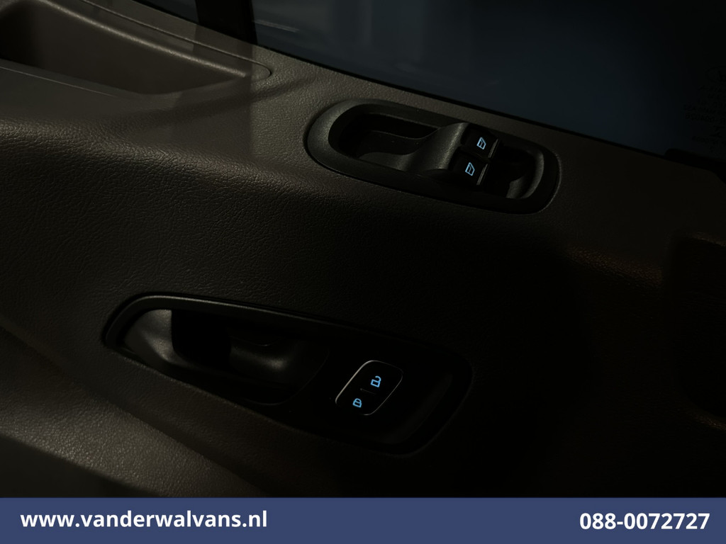 Ford Transit 2.0 TDCI 160pk Bakwagen 1231kg laadvermogen Laadklep Euro6 Airco | Lat om lat Betimmering | Cruisecontrol Verwarmde voorruit, Bijrijdersbank 18