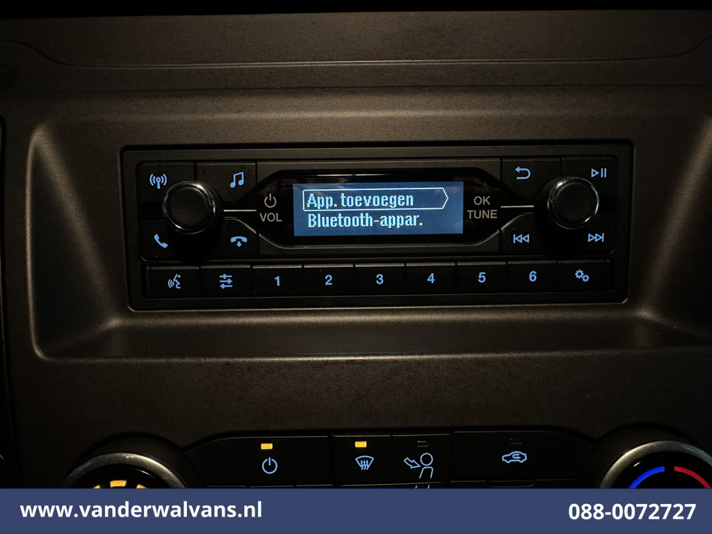 Ford Transit 2.0 TDCI 160pk Bakwagen Laadklep Euro6 Airco | Cruisecontrol | Verwamde voorruit Bijrijdersbank 17