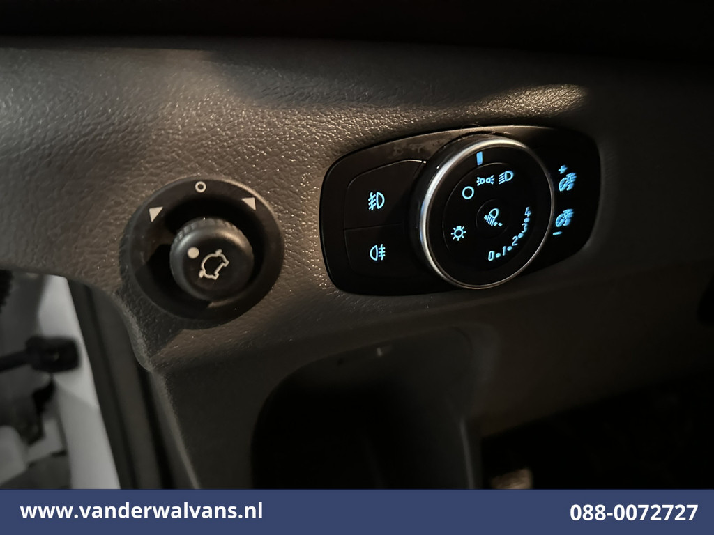 Ford Transit 2.0 TDCI 160pk Bakwagen Laadklep Euro6 Airco | Cruisecontrol | Verwamde voorruit Bijrijdersbank 18